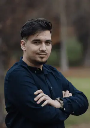 Review author: Cristian Cornea